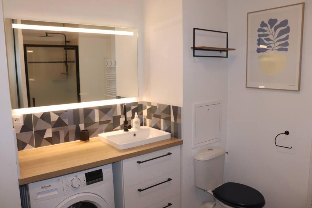 Apartamento Les Cedres -Tram A 50 Metres, Bordeaux A 5 Minutes, Parking Cenon Exterior foto