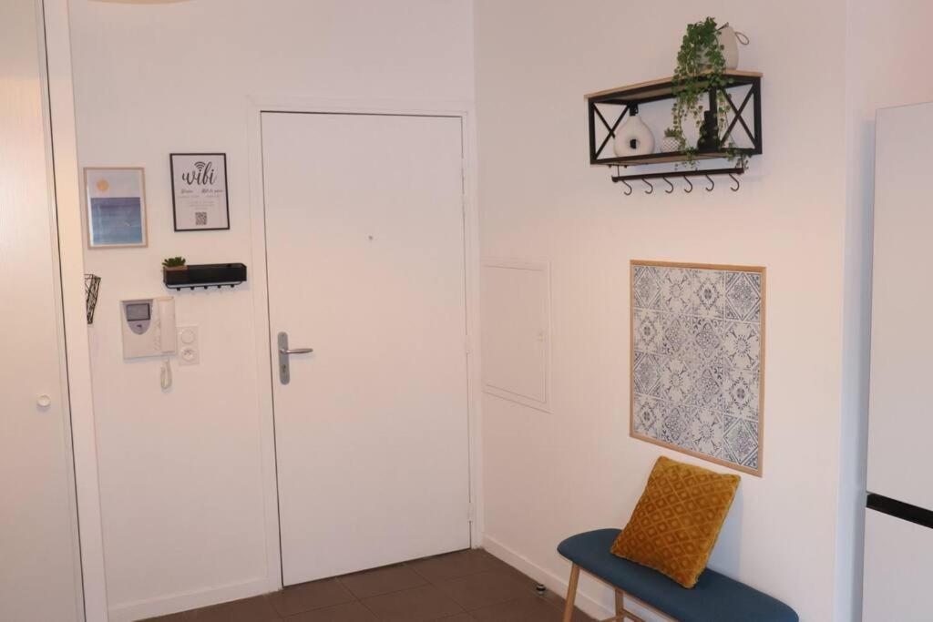 Apartamento Les Cedres -Tram A 50 Metres, Bordeaux A 5 Minutes, Parking Cenon Exterior foto